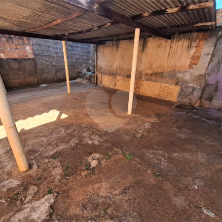 Casa à venda com 5 quartos, sendo 1 suíte, em Jardim Tamoio, Araraquara, SP