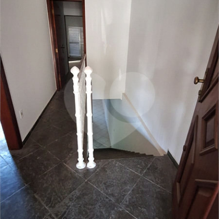 Sobrado à venda com 2 suítes em Jardim Itamaracá, Indaiatuba, SP