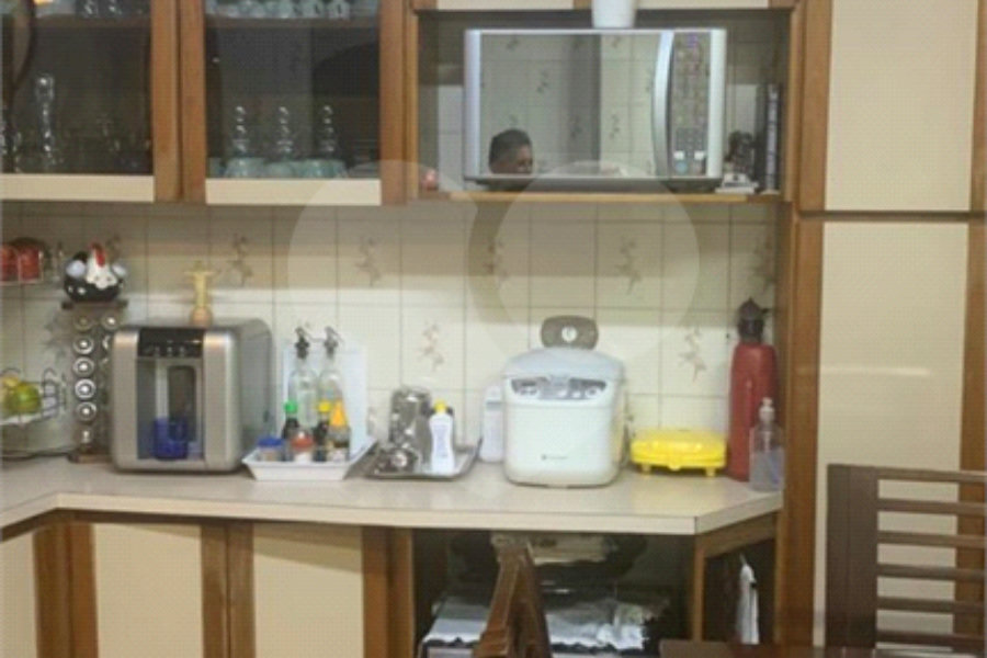 Sobrado à venda com 4 quartos, sendo 1 suíte, em Tremembé, São Paulo, SP
