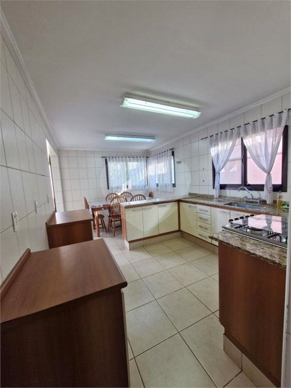 Casa à venda ou para alugar com 3 quartos, sendo 1 suíte, no condomínio Recanto dos Paturis, Vinhedo - SP