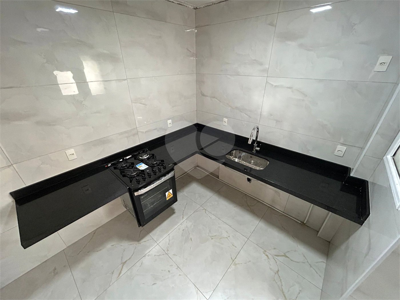 Apartamento à venda com 3 quartos, sendo 1 suíte,  em Jardim Judith, Sorocaba, SP