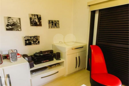 Apartamento à venda com 4 quartos, sendo 2 suítes, em Perdizes, São Paulo, SP