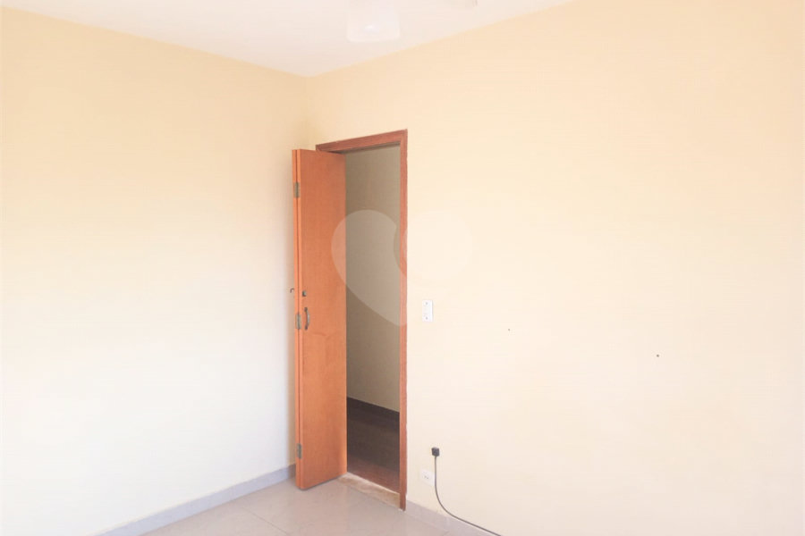Sobrado à venda com 3 quartos, sendo 1 suíte,  no Brasilândia, São Paulo, SP