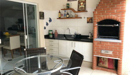 Casa à venda com 3 quartos, sendo 1 suíte,  em Jardim Caxambu, Piracicaba, SP