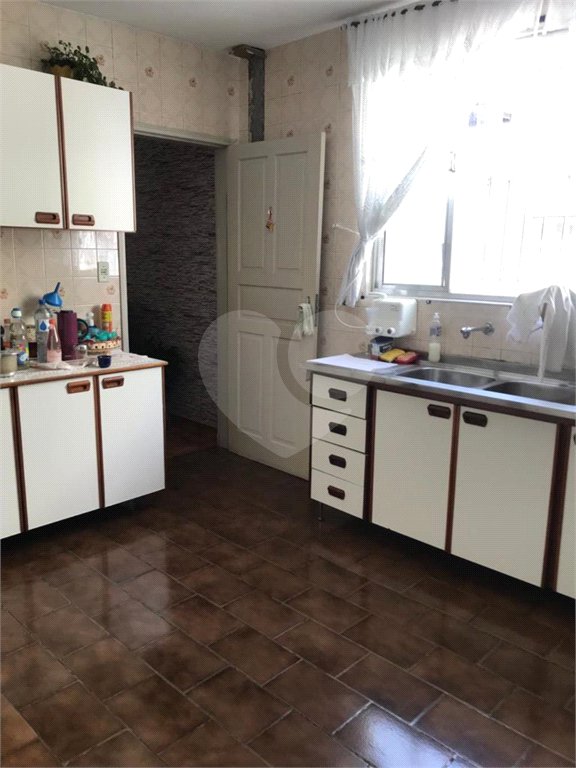 Sobrado à venda com 10 quartos, sendo 2 suítes, em Pirituba, São Paulo, SP