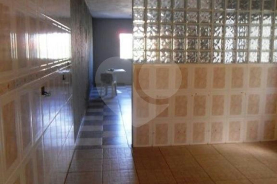 Sobrado à venda com 3 quartos, sendo 1 suíte, em Parque Continental, Guarulhos, SP
