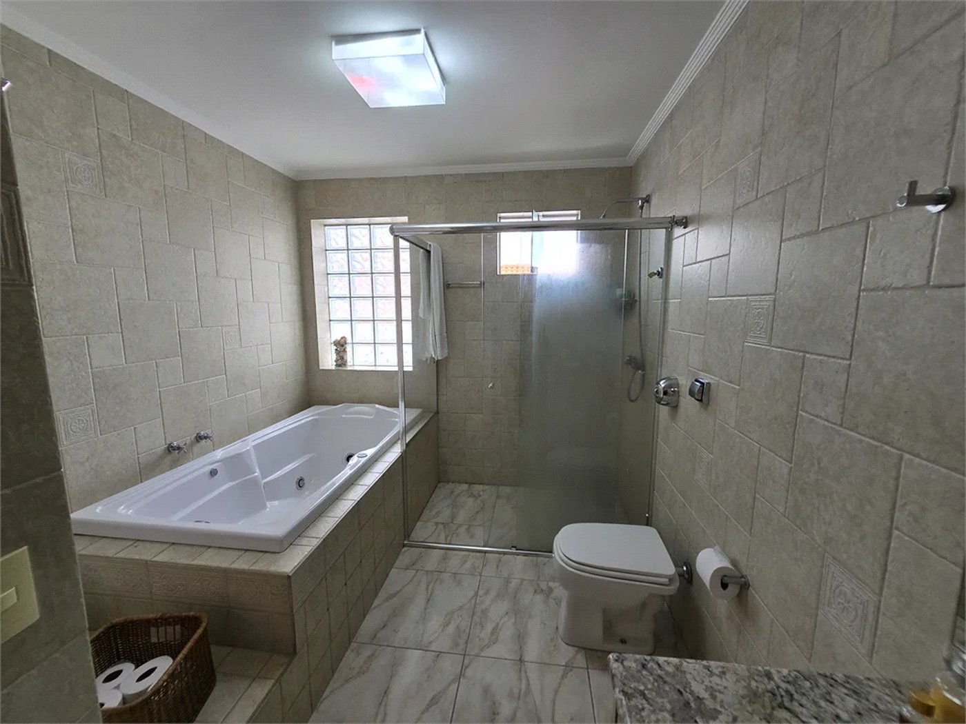 Sobrado à venda com 3 quartos, sendo 2 suítes,  em Jardim Bonfiglioli, São Paulo, SP