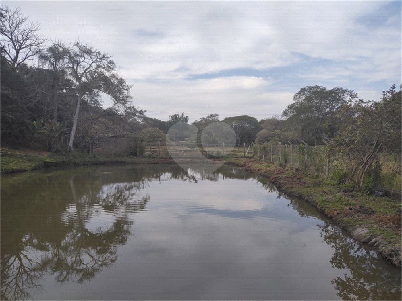 Sítio à venda com 3 quartos, sendo 2 suítes,  em Cachoeira, Atibaia, SP