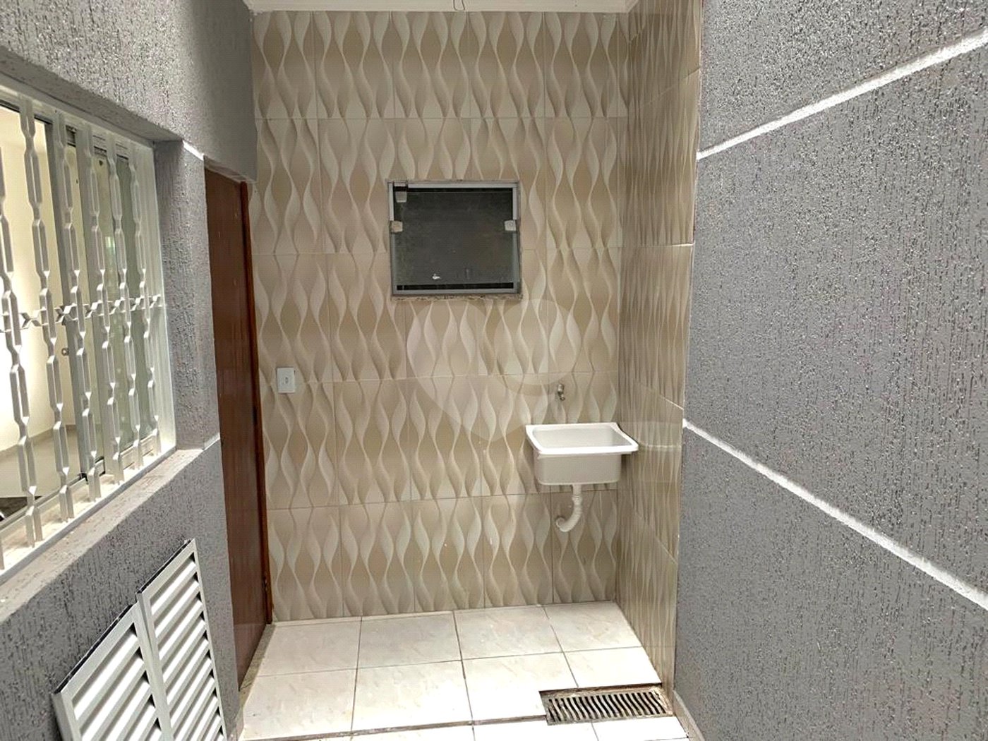 Sobrado à venda com 3 quartos, sendo 1 suíte, em Vila Mazzei, São Paulo, SP