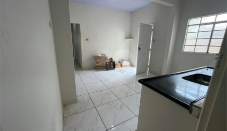 Casa à venda com 2 quartos no Centro, Itapetininga, SP