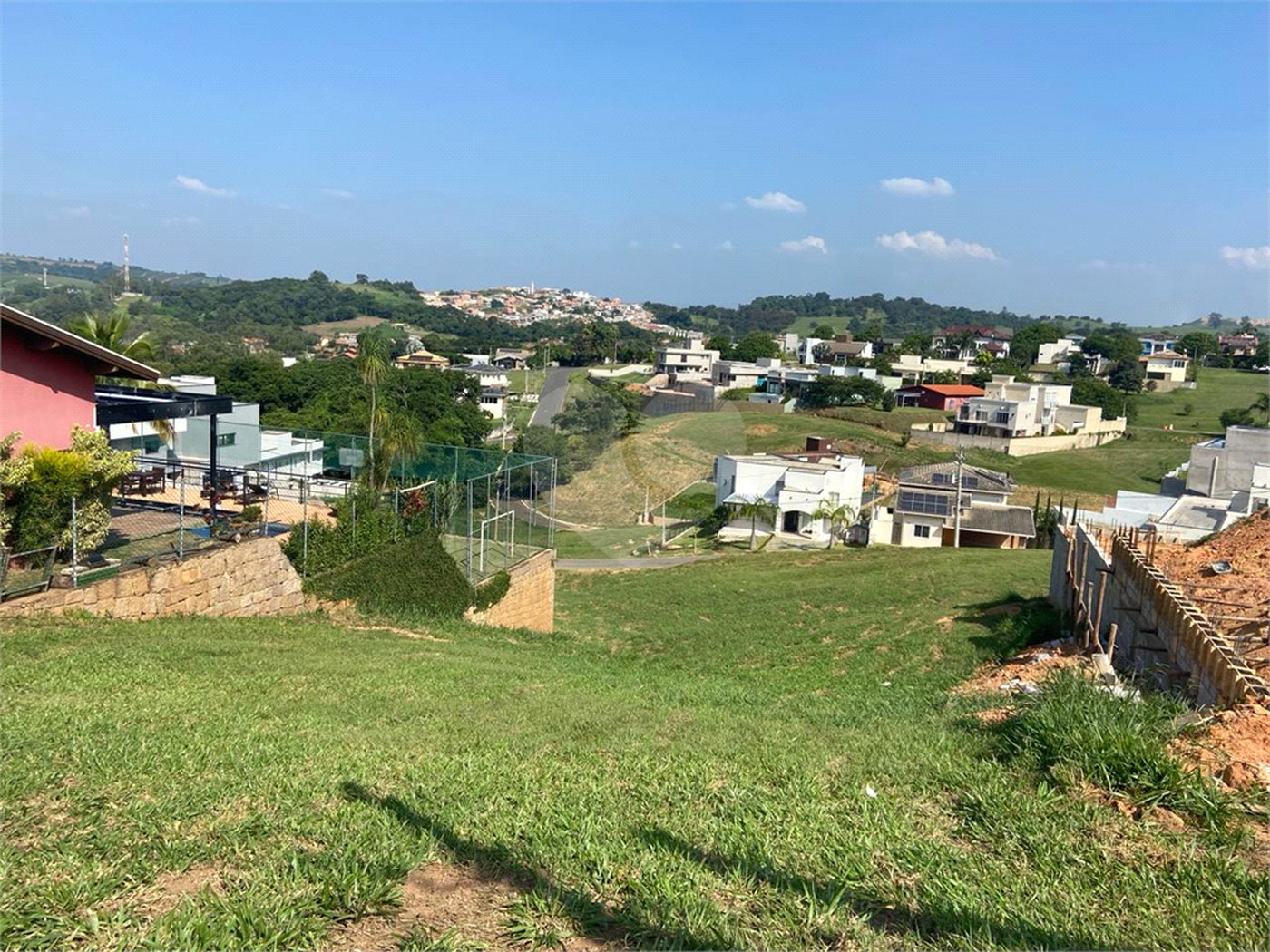 Terreno à venda no condomínio Santa Teresa, Itupeva - SP