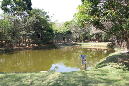 Casa à venda com 3 suítes no condomínio Portal do Jequitibá, Valinhos - SP
