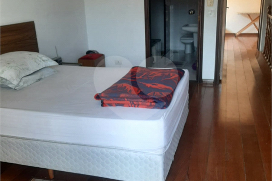 Sobrado à venda com 3 quartos, sendo 1 suíte, em Tremembé, São Paulo, SP