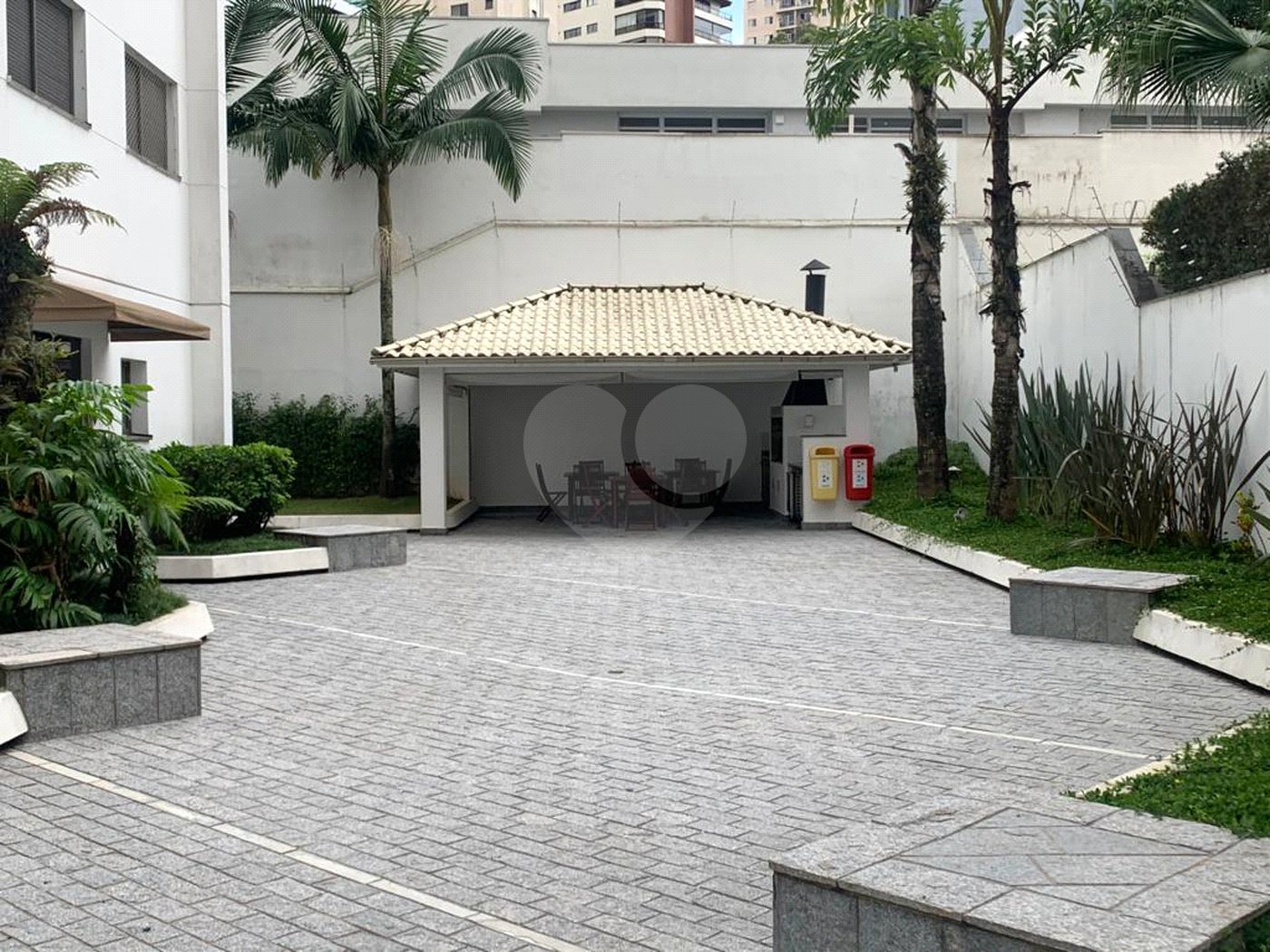 Apartamento à venda com 3 suítes em Vila Suzana, São Paulo, SP
