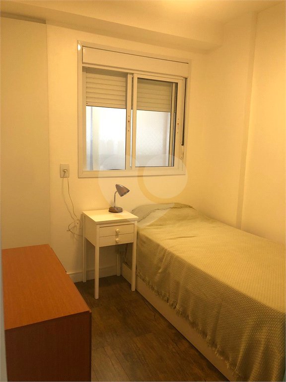 Apartamento à venda com 3 quartos, sendo 1 suíte, em Jardim Parque Morumbi, São Paulo, SP