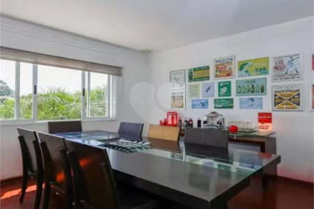 Casa à venda ou para alugar com 4 quartos, sendo 2 suítes, no condomínio Palmeiras Imperiais Private House, São Paulo - SP