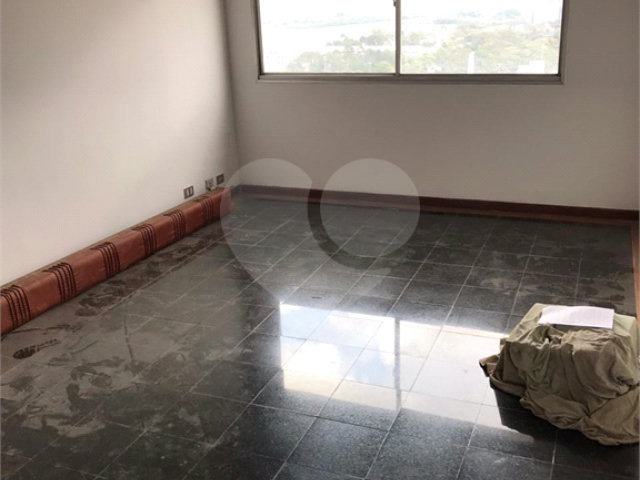 Apartamento à venda com 3 quartos, sendo 1 suíte,  em Santana, São Paulo, SP