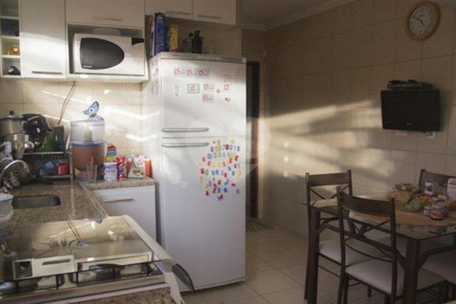 Sobrado à venda com 3 quartos em Jardim Virginia Bianca, São Paulo, SP