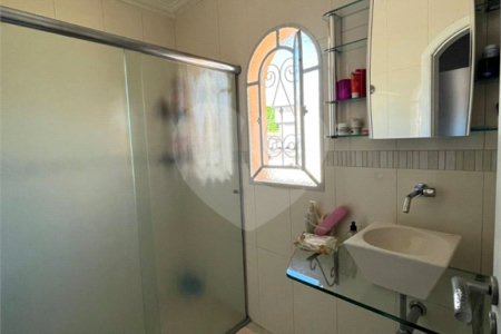 Casa à venda com 2 quartos no Centro, Diadema, SP