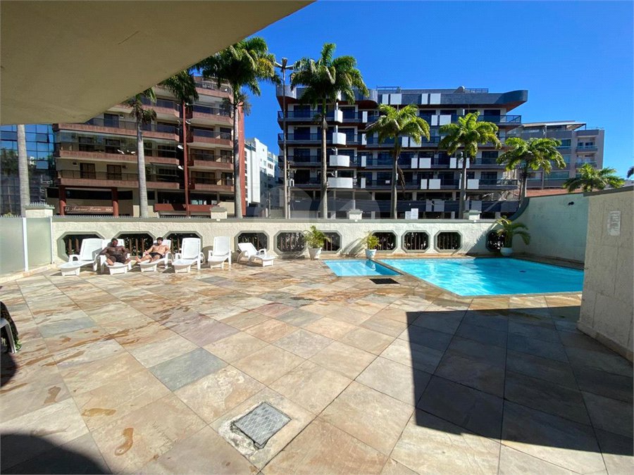 Apartamento à venda com 3 quartos, sendo 1 suíte,  em Vila Nova, Cabo Frio, RJ