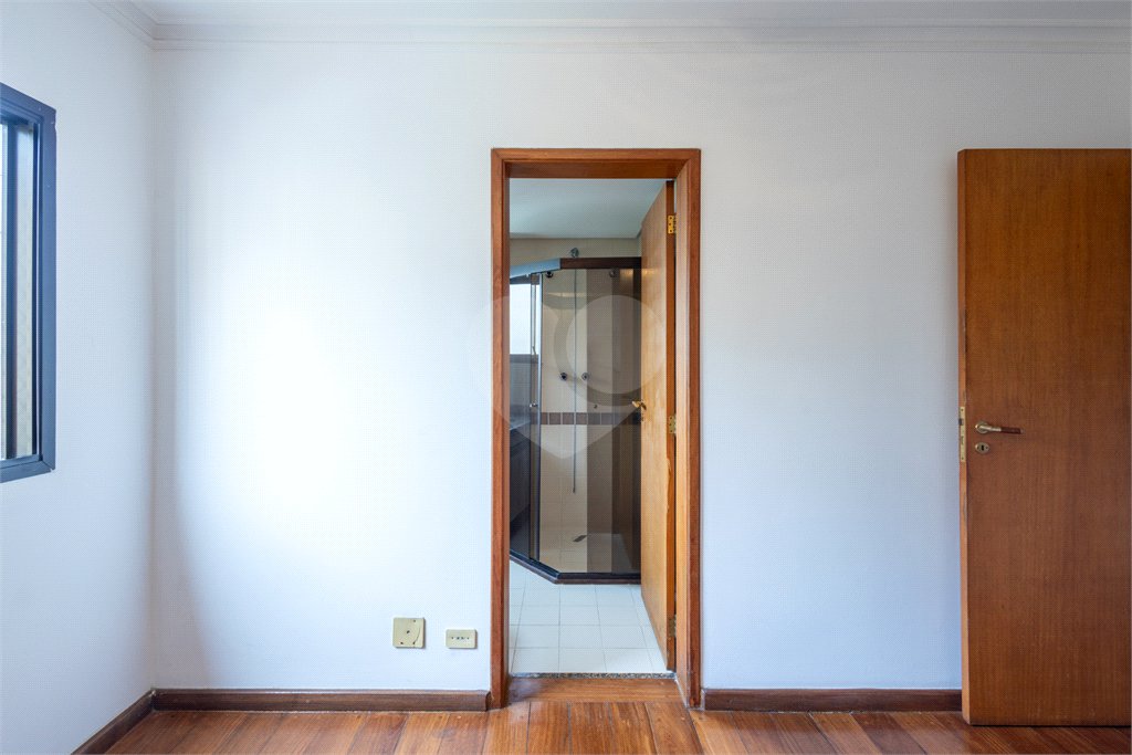 Apartamento à venda com 4 quartos, sendo 3 suítes,  em Jardim Monte Kemel, São Paulo, SP