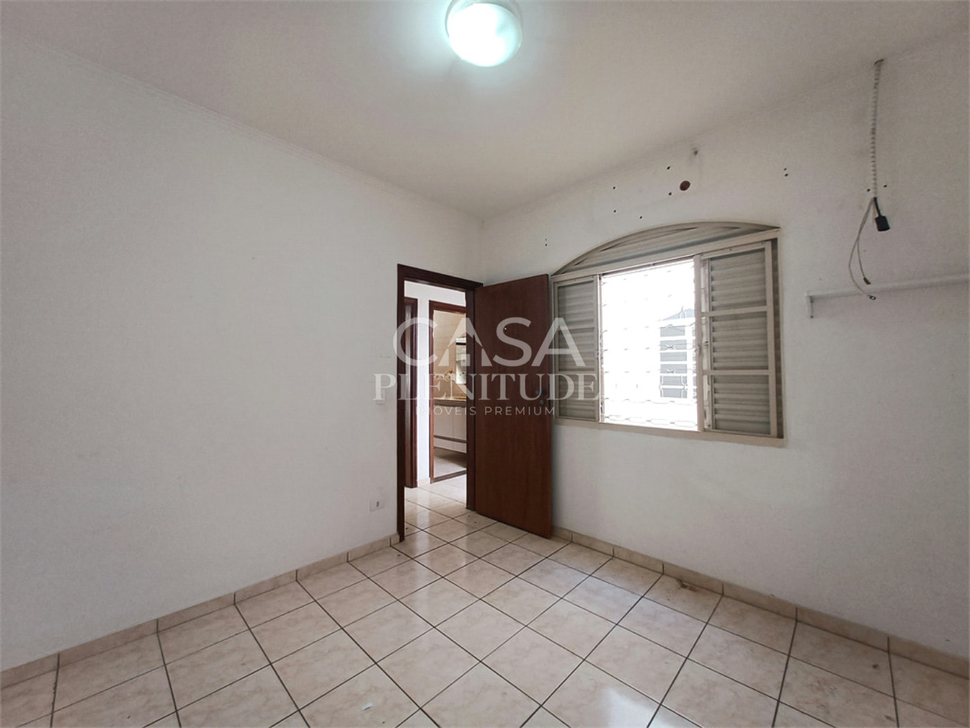 Casa à venda com 3 quartos, sendo 1 suíte, em Jardim Carolina, Sorocaba, SP