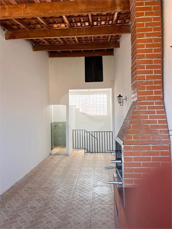 Sobrado à venda com 2 quartos, sendo 1 suíte, em Vila Correa, Ferraz de Vasconcelos, SP
