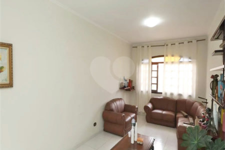 Sobrado à venda com 4 quartos, sendo 2 suítes, em Vila Mazzei, São Paulo, SP