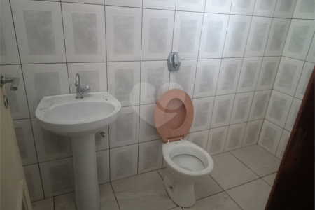 Casa Térrea à venda com 3 quartos, sendo 1 suíte,  em Campininha, São Paulo, SP