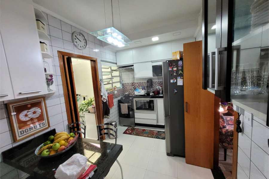Sobrado à venda com 2 quartos em Vila Nivi, São Paulo, SP