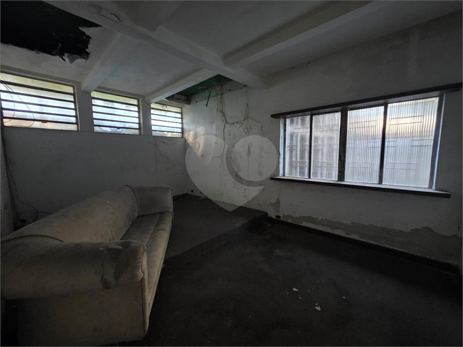 Casa à venda com 4 quartos, sendo 1 suíte, em Indianópolis, São Paulo, SP