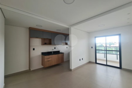 Apartamento à venda com 3 quartos, sendo 1 suíte,  em Jardim Refúgio, Sorocaba, SP