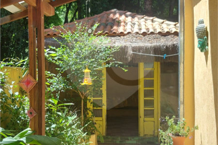 Casa à venda com 3 quartos, sendo 1 suíte,  em Água Espraiada (caucaia do Alto), Cotia, SP