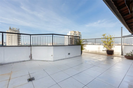 Apartamento à venda com 2 quartos, sendo 1 suíte,  em Vila Hamburguesa, São Paulo, SP
