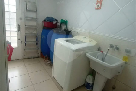 Sobrado à venda com 3 quartos, sendo 1 suíte, em Vila Gustavo, São Paulo, SP