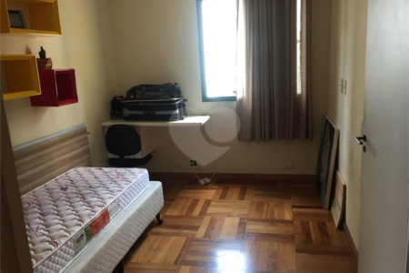 Apartamento à venda com 3 suítes em Vila Suzana, São Paulo, SP