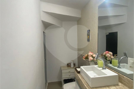 Casa à venda com 3 quartos, sendo 1 suíte, no condomínio Village Millano, Mogi das Cruzes - SP