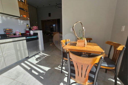 Casa à venda com 3 quartos, sendo 1 suíte, em Residencial Lago dos Ipês, Itapetininga, SP