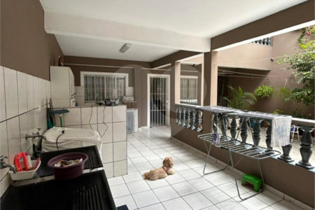 Casa à venda com 3 quartos, sendo 1 suíte, em Jardim Capão Redondo, São Paulo, SP