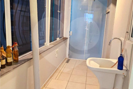 Cobertura à venda com 4 quartos, sendo 3 suítes,  em Cidade São Francisco, São Paulo, SP