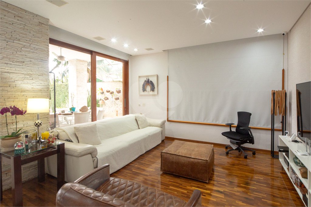 Casa à venda com 3 suítes em Brooklin, São Paulo, SP