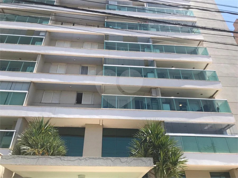 APARTAMENTO MOBILIADO EM FRENTE AO SHOPPING 02 DORMITÒRIOS