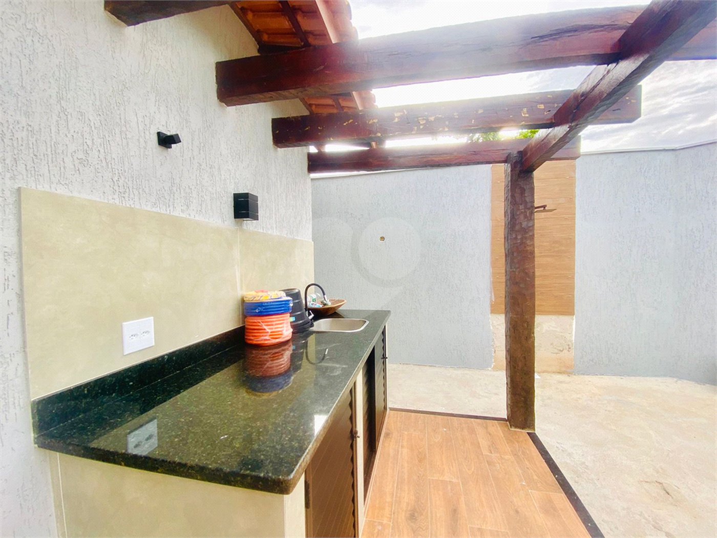 Casa à venda com 2 quartos, sendo 1 suíte,  em São José, Armação dos Búzios, RJ