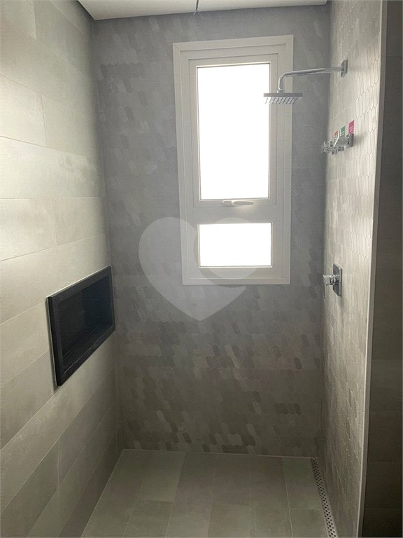 Apartamento à venda com 3 suítes em Moema, São Paulo, SP