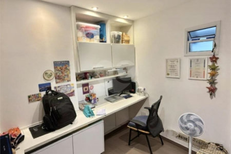 Apartamento à venda com 3 quartos, sendo 1 suíte, em Alto da Boa Vista, São Paulo, SP