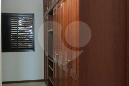 Apartamento à venda com 4 quartos, sendo 2 suítes,  em Cambuí, Campinas, SP