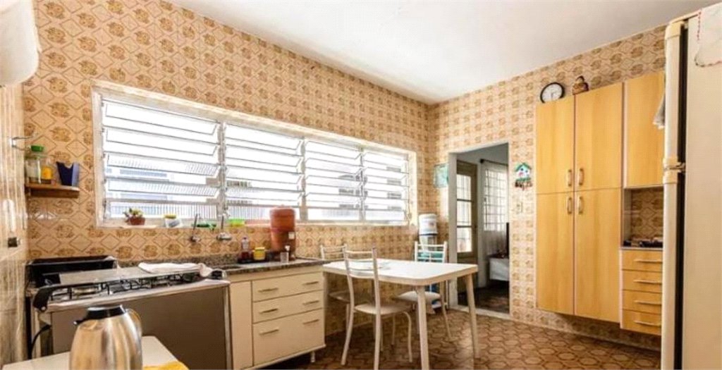 Sobrado à venda com 4 quartos, sendo 1 suíte,  em Vila Dalila, São Paulo, SP
