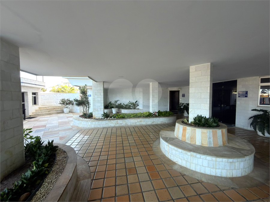 Apartamento à venda com 3 quartos, sendo 1 suíte, em Vila Nova, Cabo Frio, RJ