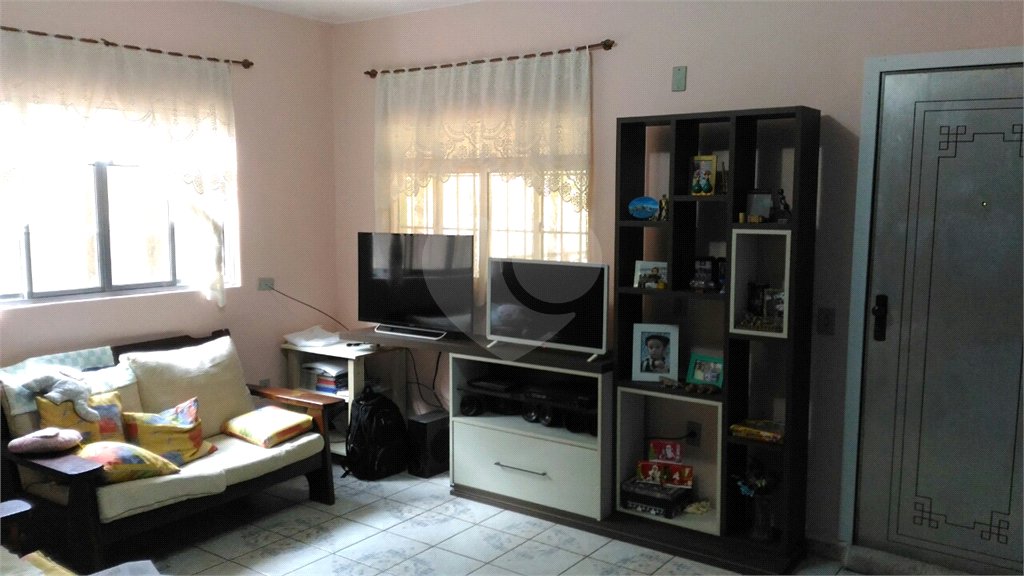 Casa à venda com 3 quartos, sendo 1 suíte,  em Jundiaizinho (terra Preta), Mairiporã, SP