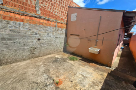 Casa à venda com 2 quartos em Vila Carvalho, Itapetininga, SP